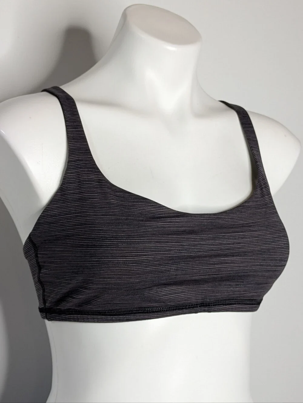 Lululemon Black Grey Strappy Athletic Exercise Sports Bra L